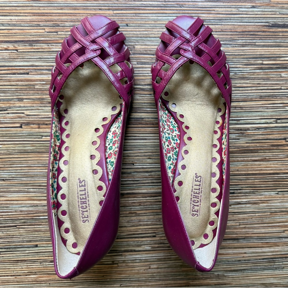 Seychelles Shoes Peep Toe 8.5 Cranberry Woven Leather Uppers Like New!